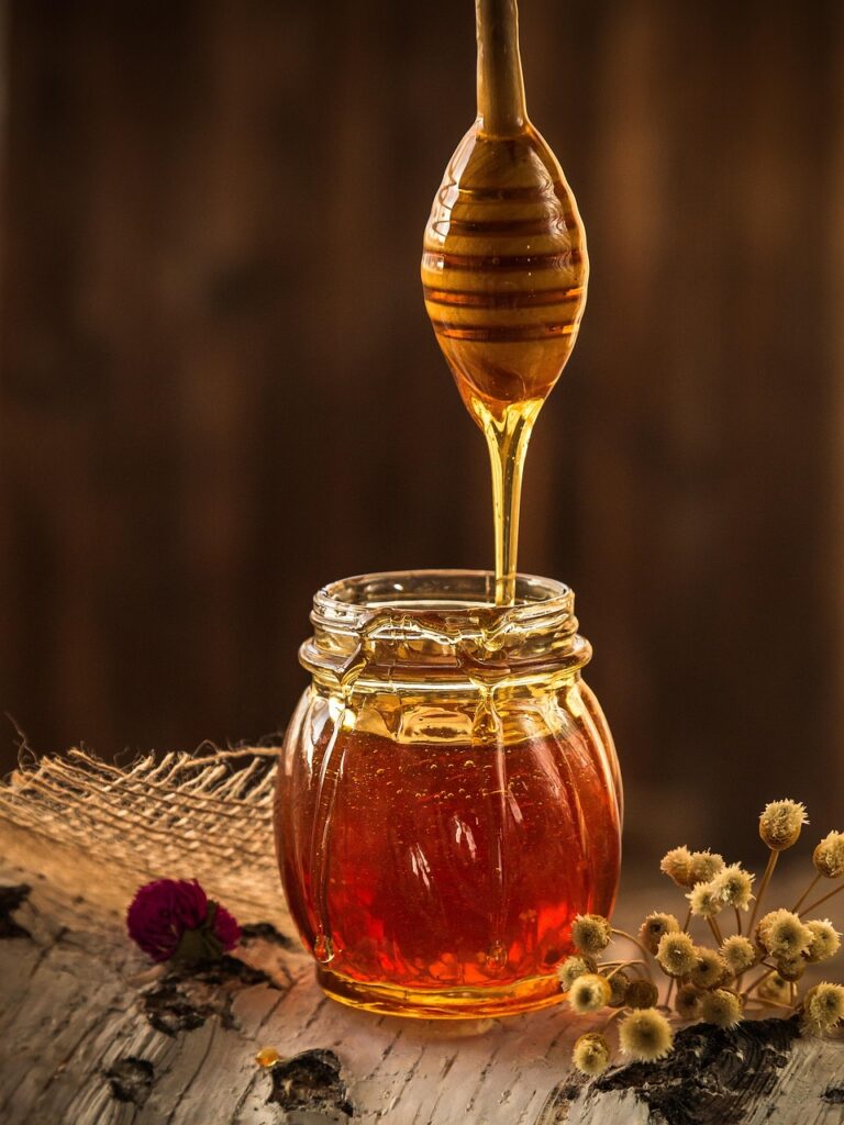 How to get clear skin naturally at home